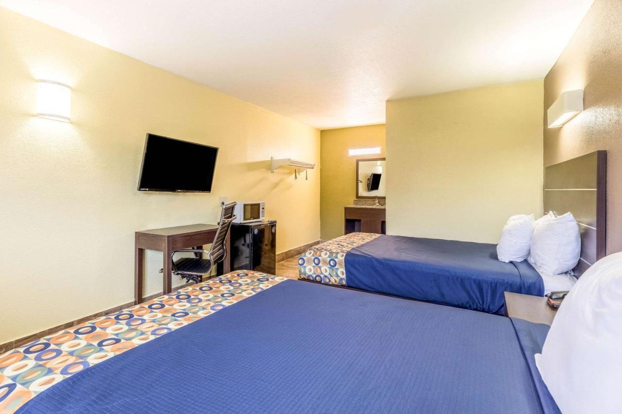Rodeway Inn Fairgrounds-Casino Tampa Eksteriør bilde