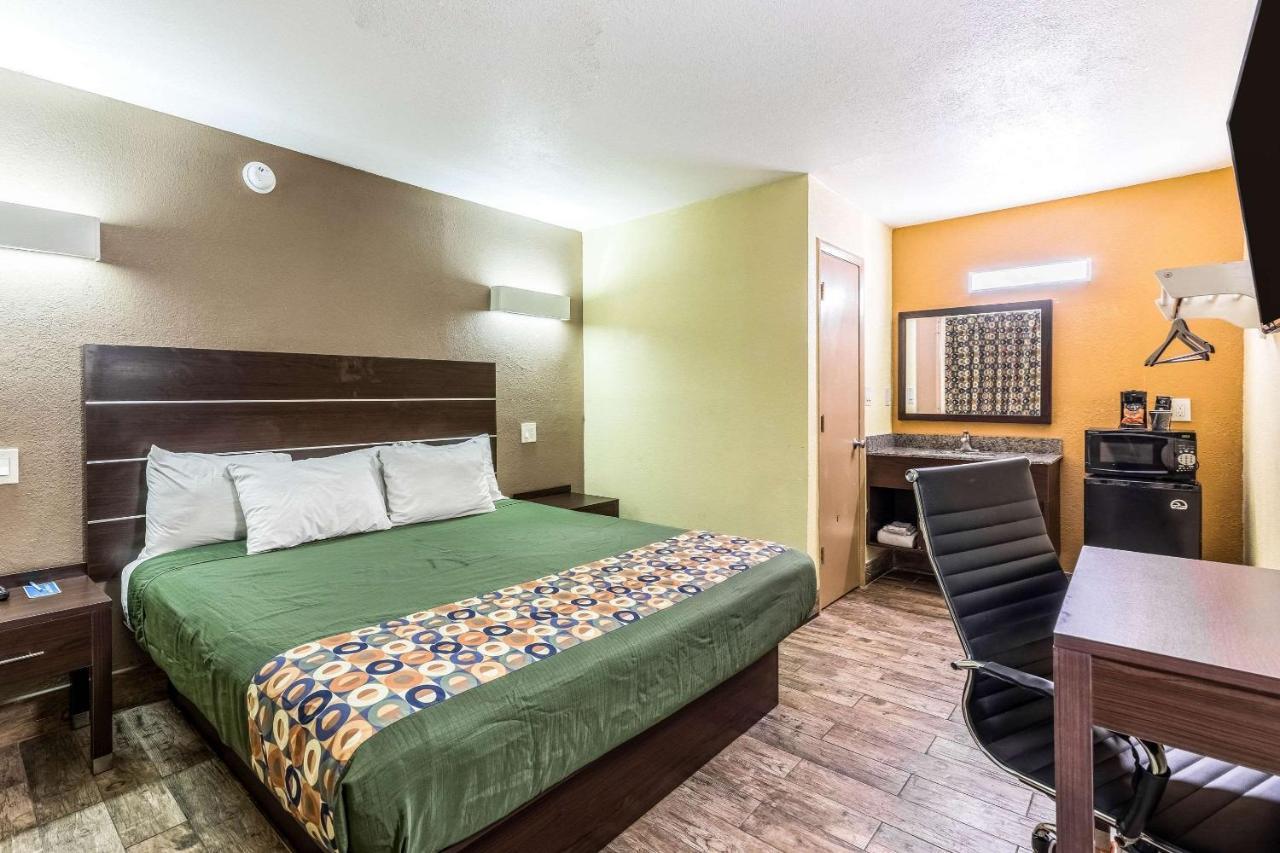 Rodeway Inn Fairgrounds-Casino Tampa Eksteriør bilde